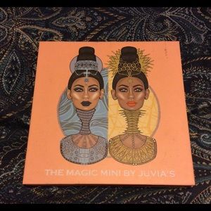 Juvia’s Place The Magic Mini Eyeshadow Palette Slightly used (good condition)